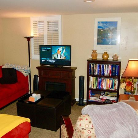 Blue Bear Den 3Br 2Ba Dtc Private Apt Hot Tub Экстерьер фото