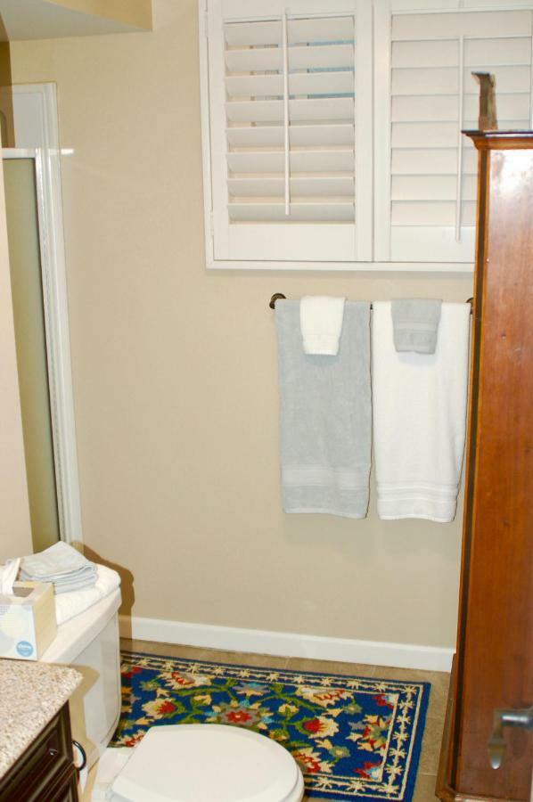 Blue Bear Den 3Br 2Ba Dtc Private Apt Hot Tub Экстерьер фото